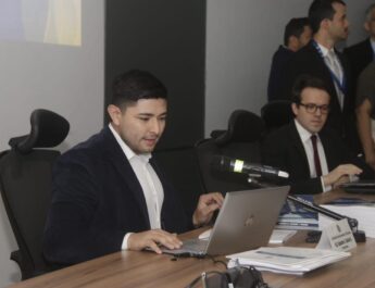 COMISIÓN DE ECONOMÍA RINDE INFORME DE GESTIÓN Y DESTACA AVANCES EN TRANSPARENCIA FISCAL Y COMPETITIVIDAD